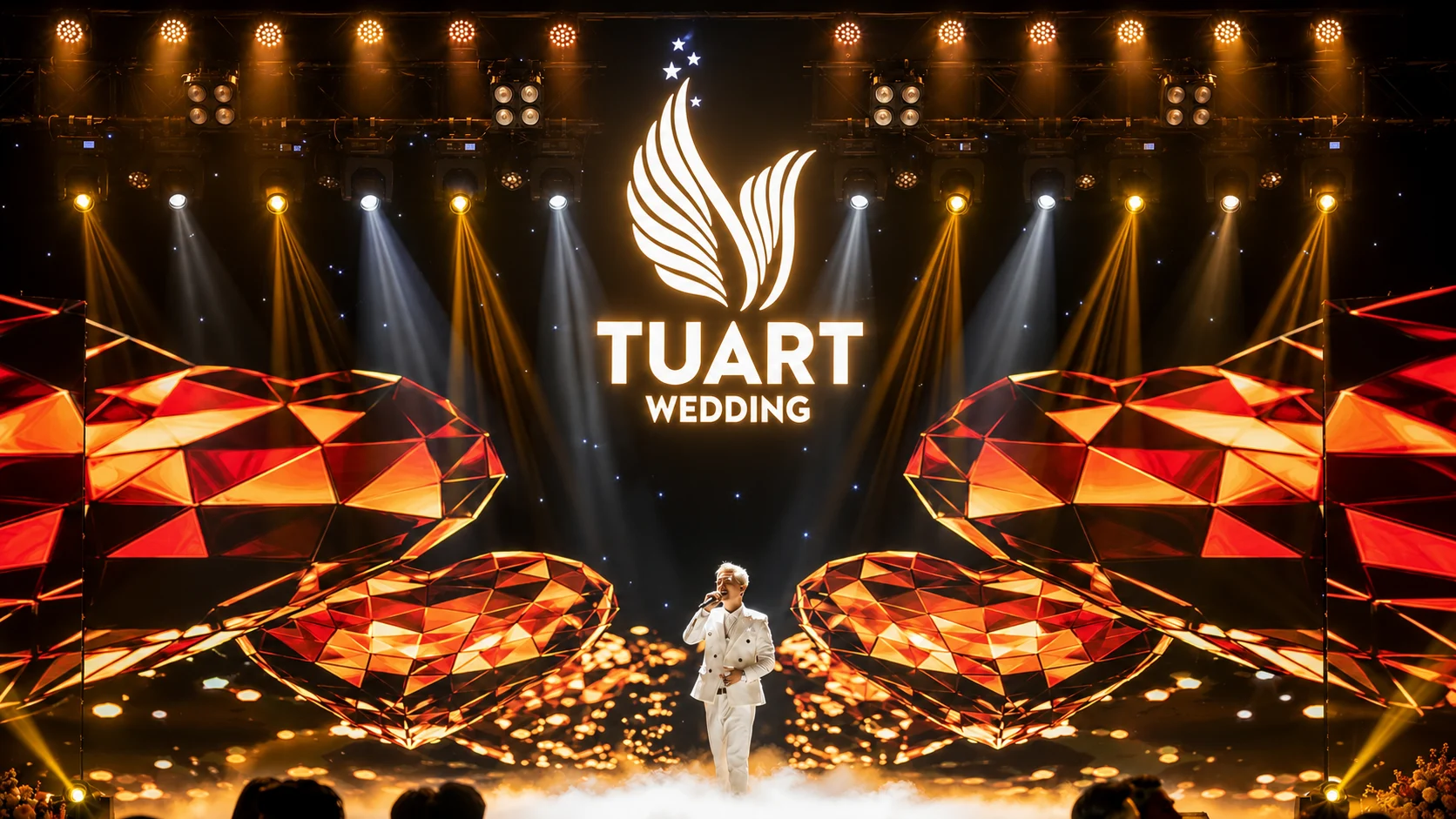 TuArt Wedding logo trên sân khấu sự kiện
